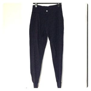 Lululemon joggers. Sz 8. Midnight. Nulu material.